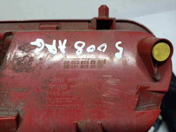 FEU ANTIBROUILLARD ARRIERE PEUGEOT 3008/5008 2009-2016 - Vue 3